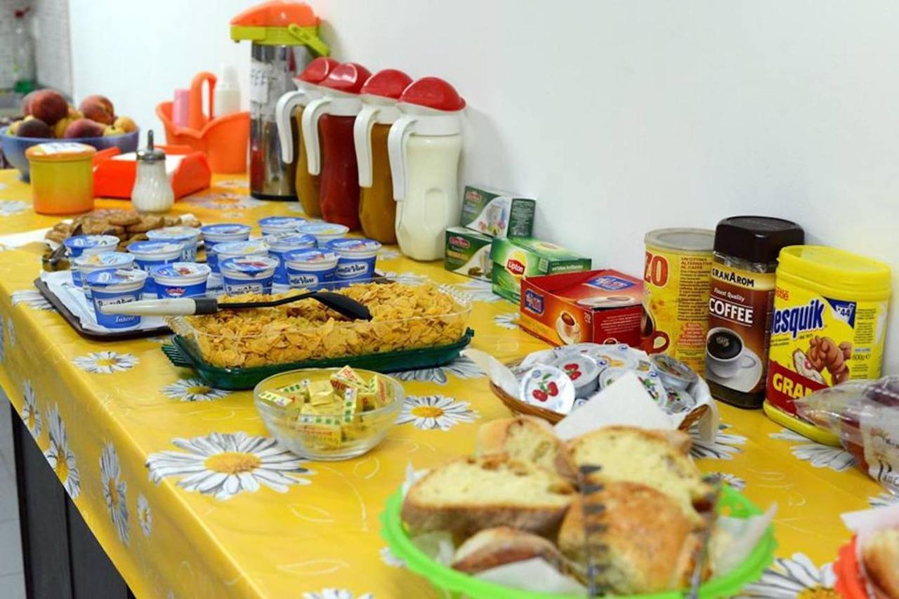 Gianni House Backpackers Hostel Джардини-Наксос Экстерьер фото